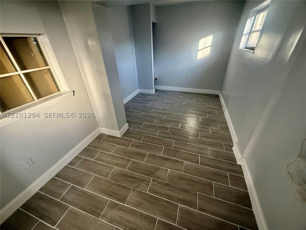 1132 Nw 30th Ave #C - Photo 5 of 15