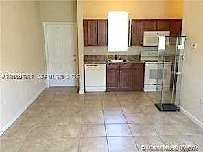 17005 Sw 94th Ter #B - Photo 5 of 11