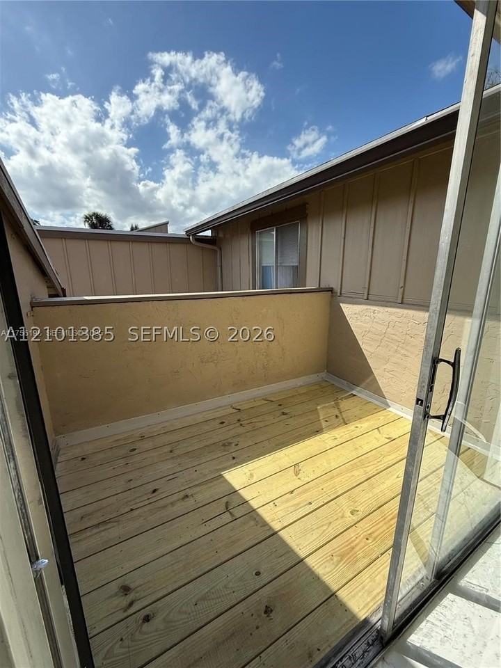 2125 Nw 57th Ave #15E - Photo 4 of 21