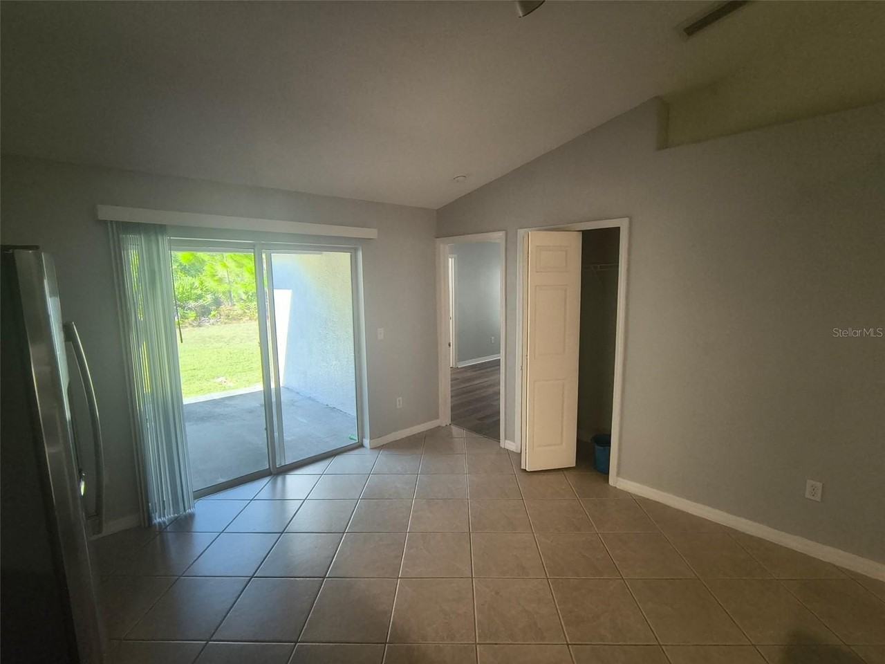 96 Buttonworth Dr #B - Photo 5 of 12