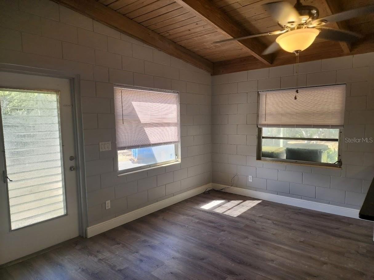 1424 Disston Ave - Photo 7 of 16