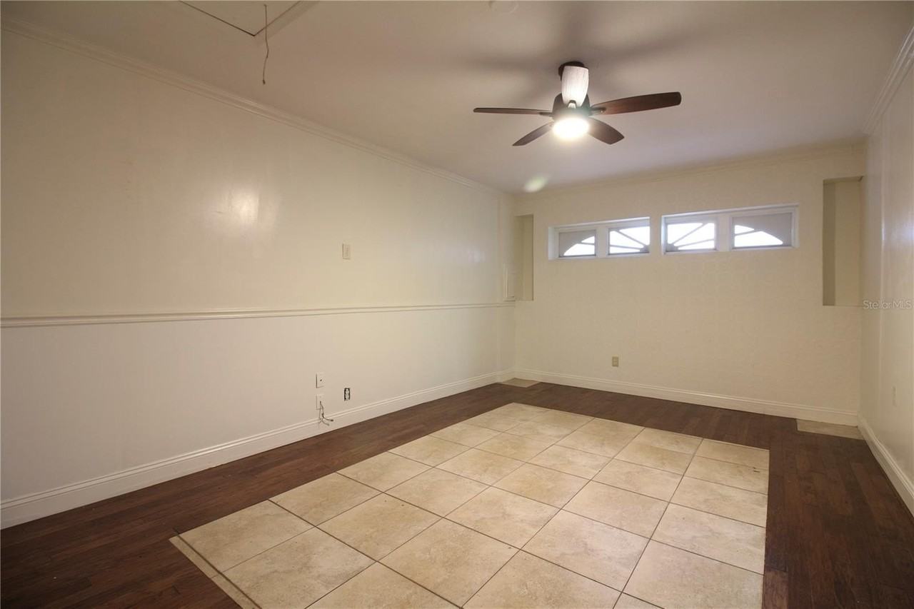 5046 Fairfield Ct - Photo 5 of 21