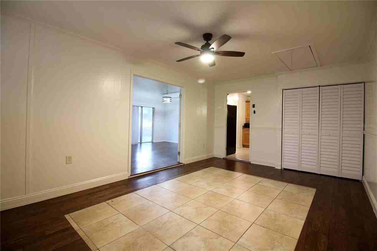 5046 Fairfield Ct - Photo 6 of 21