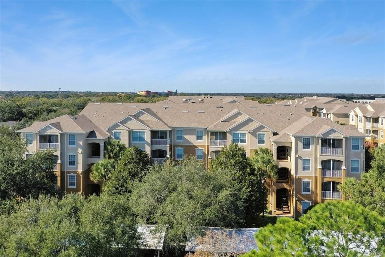 2484 San Tecla St #105