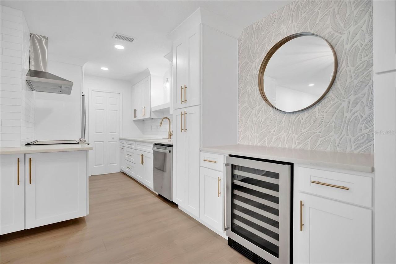 3024 Plaza Terrace Dr #3024 - Photo 5 of 16