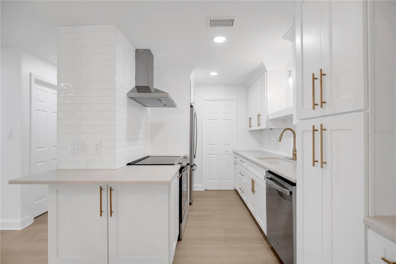 3024 Plaza Terrace Dr #3024 - Photo 6 of 16