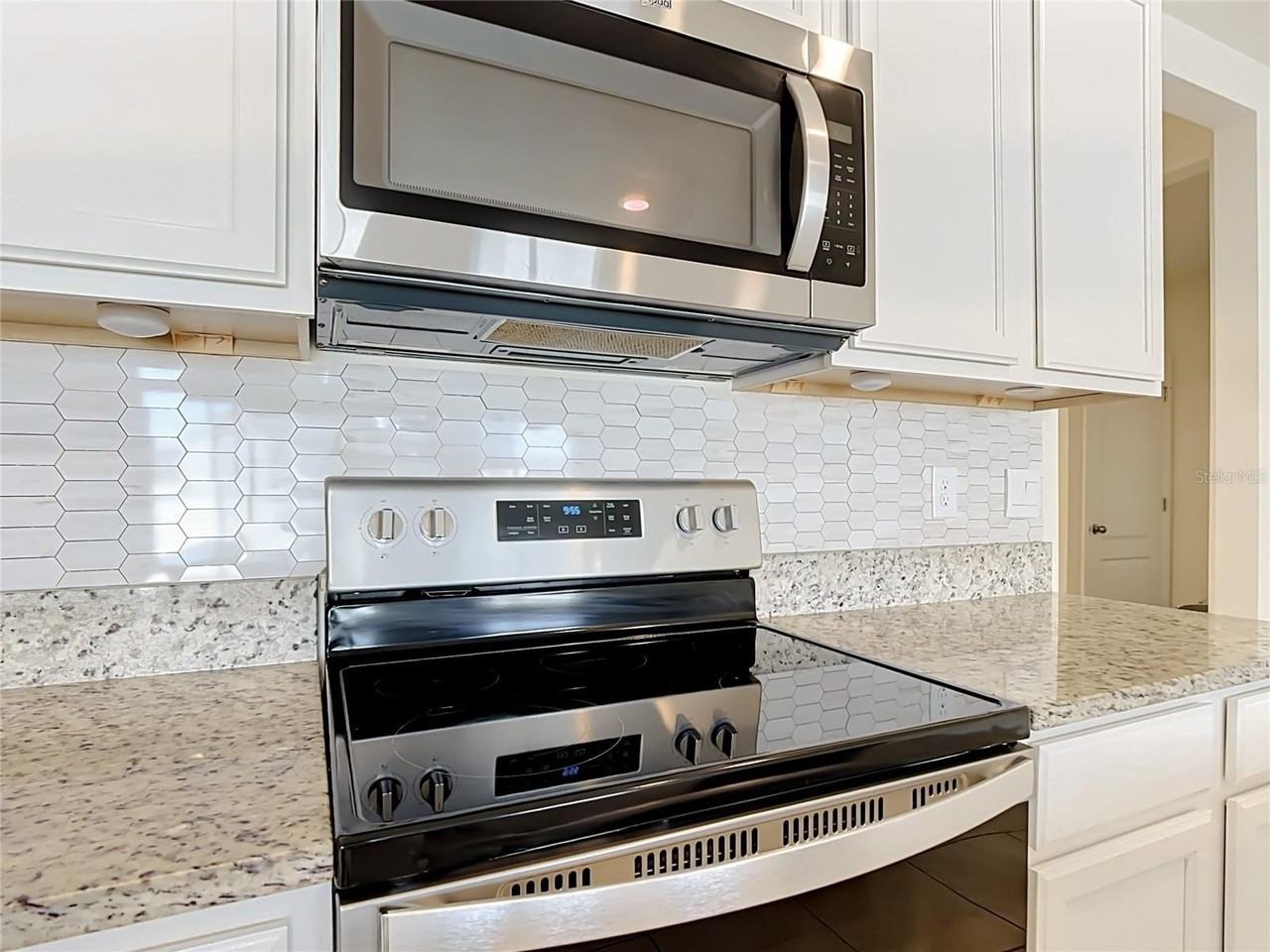 3956 Magenta Pl - Photo 5 of 31