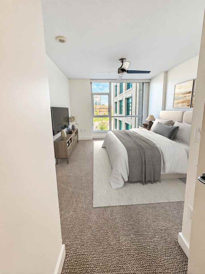 325 7th Ave #302 - Photo 6 of 28