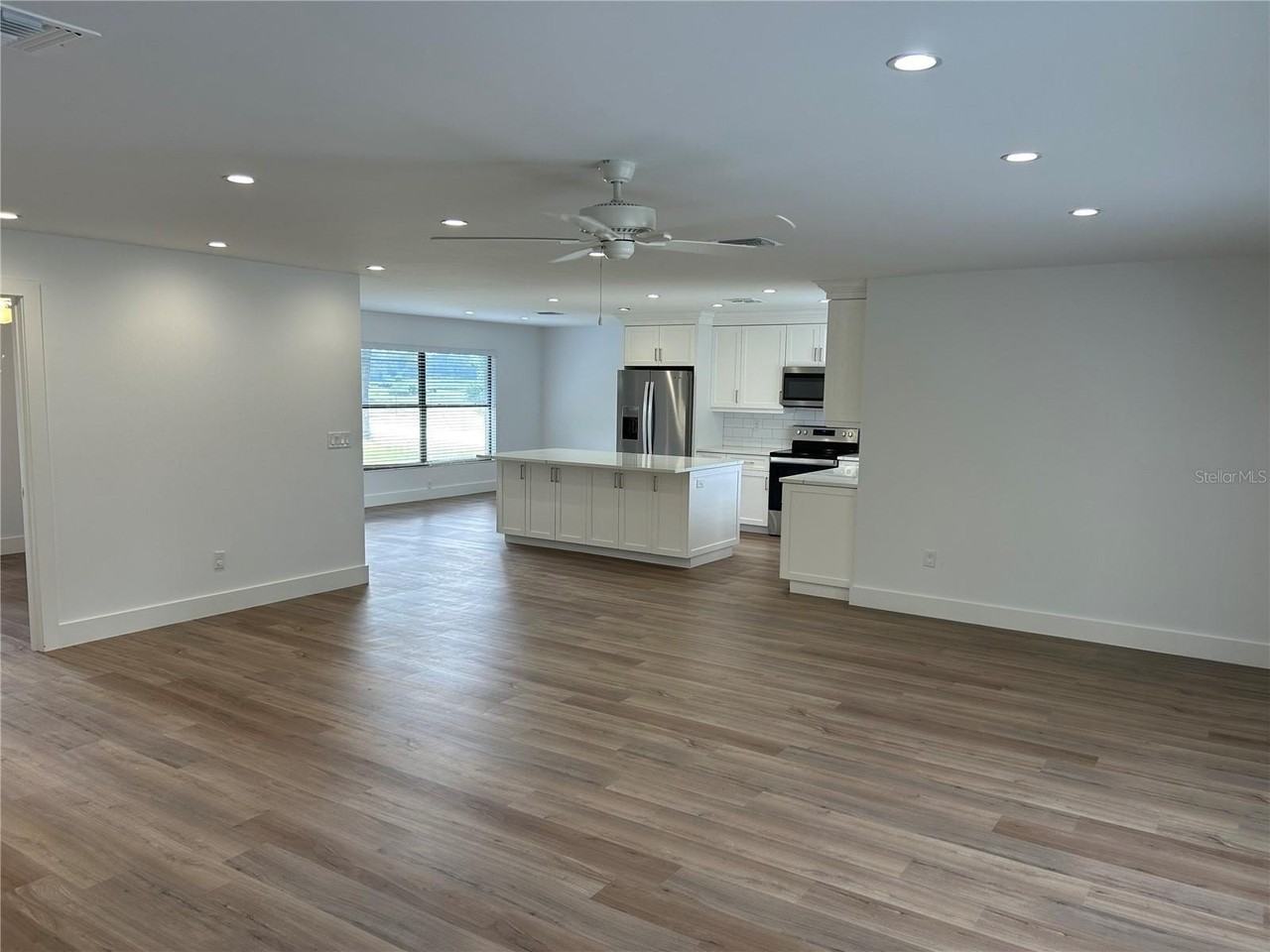 136 Nw 82nd Ct - Photo 4 of 26