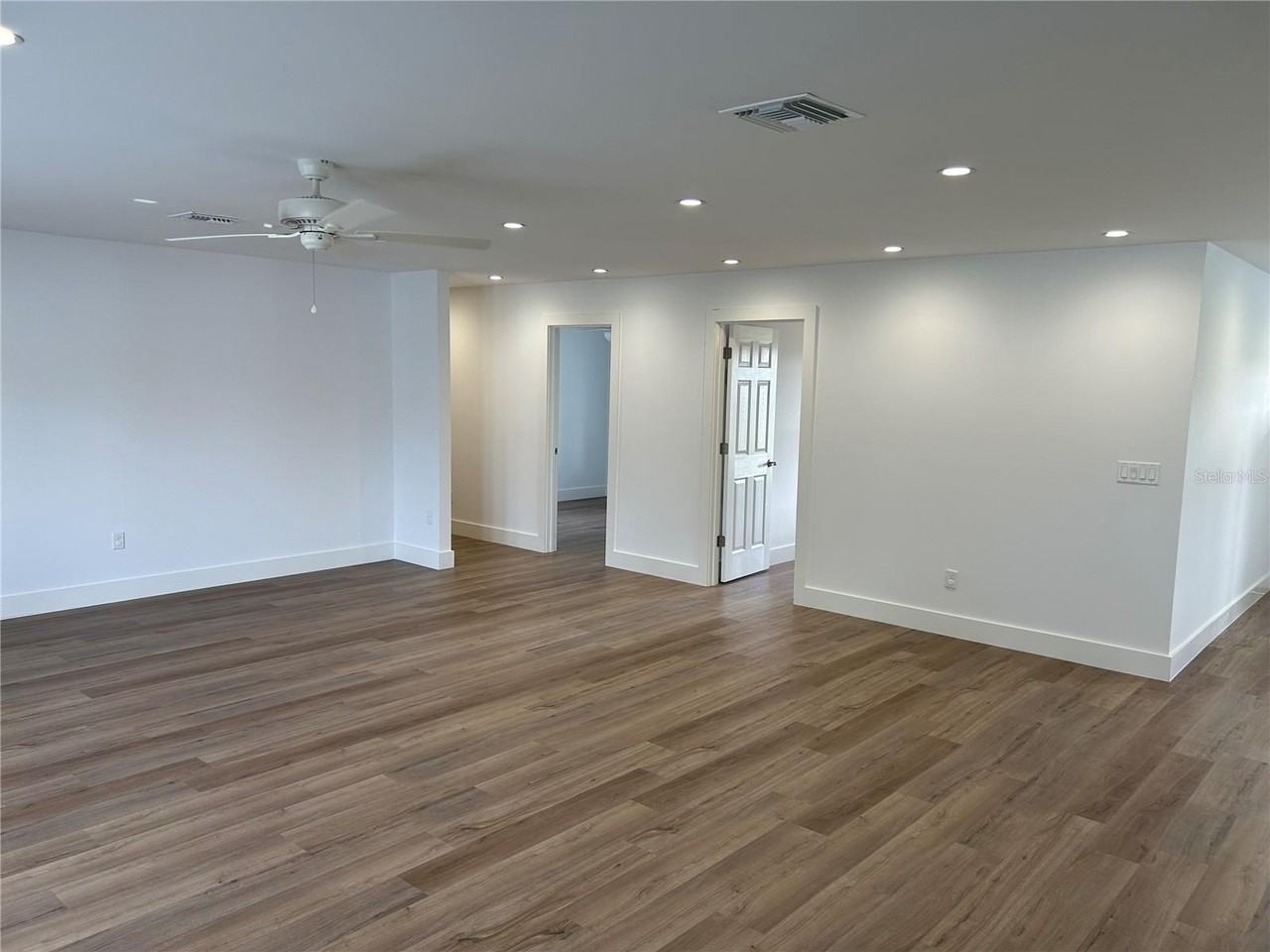 136 Nw 82nd Ct - Photo 6 of 26