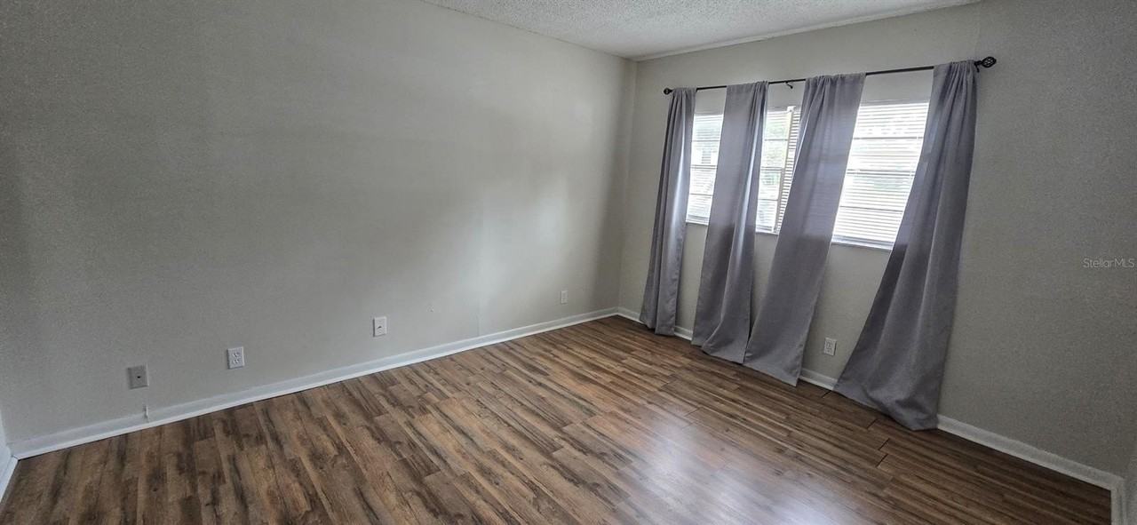 3321 Sw 34th Avenue Cir #2 - Photo 4 of 10