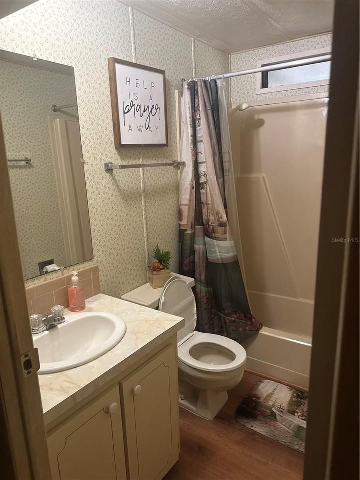 2753 Cranmoor Dr - Photo 5 of 8