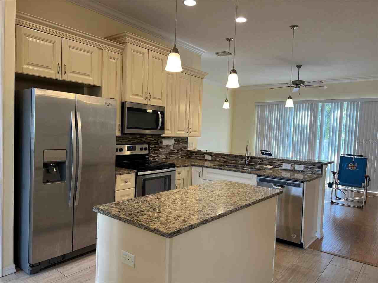 635 Kenneth Way - Photo 2 of 50