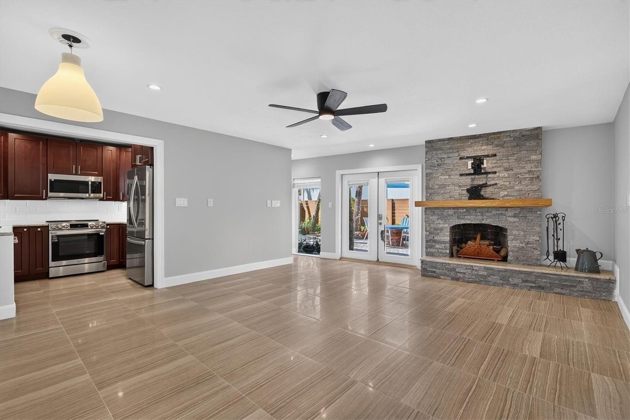 2802 Pass A Grille Way #2 - Photo 4 of 23