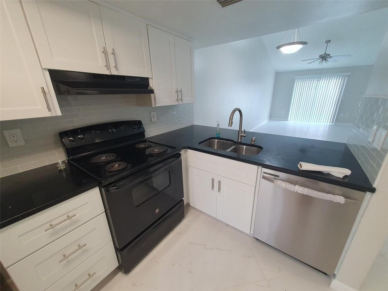 1829 Orange Boulevard Way - Photo 4 of 11