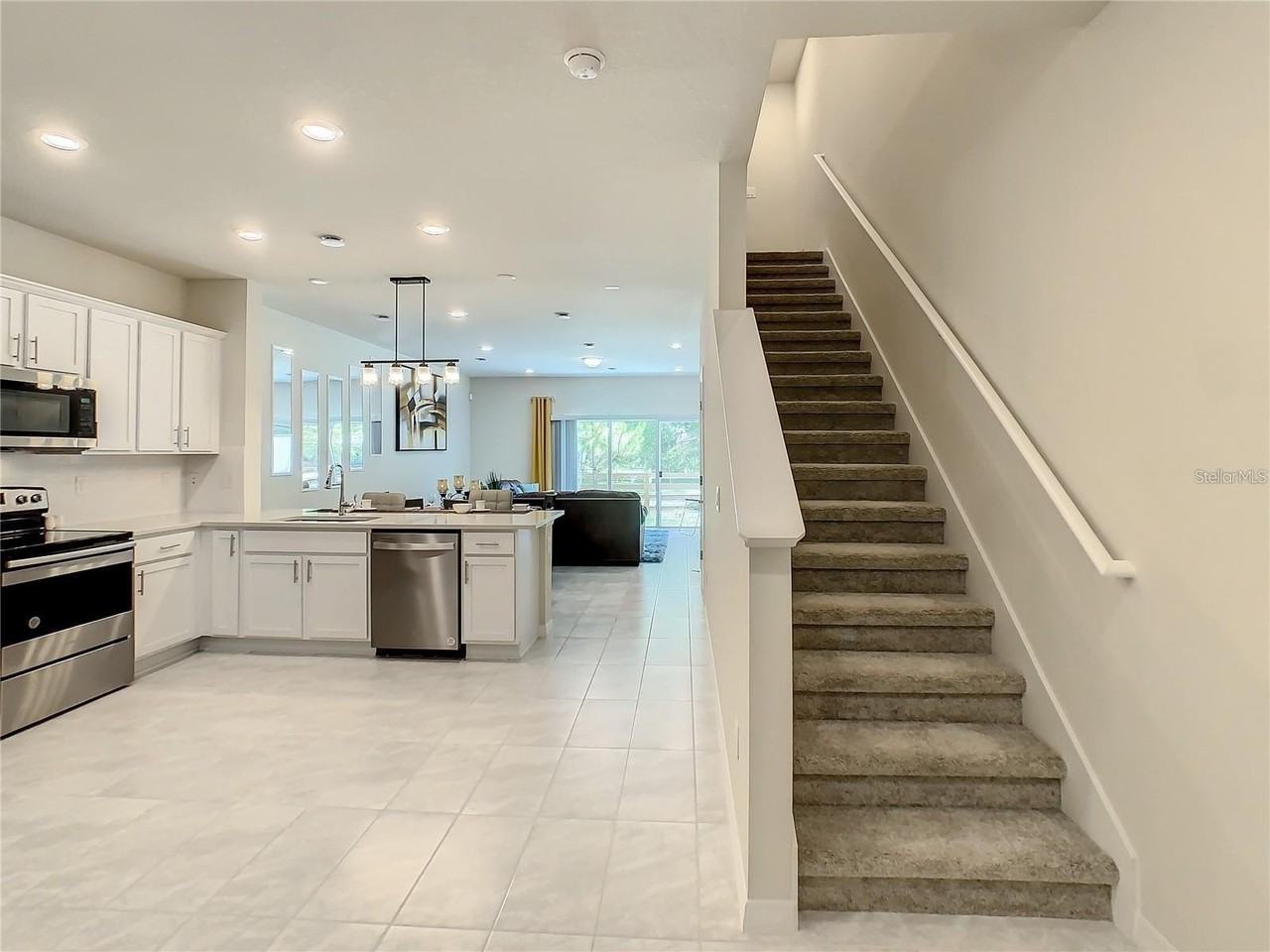 2615 Buena View Rd - Photo 7 of 32