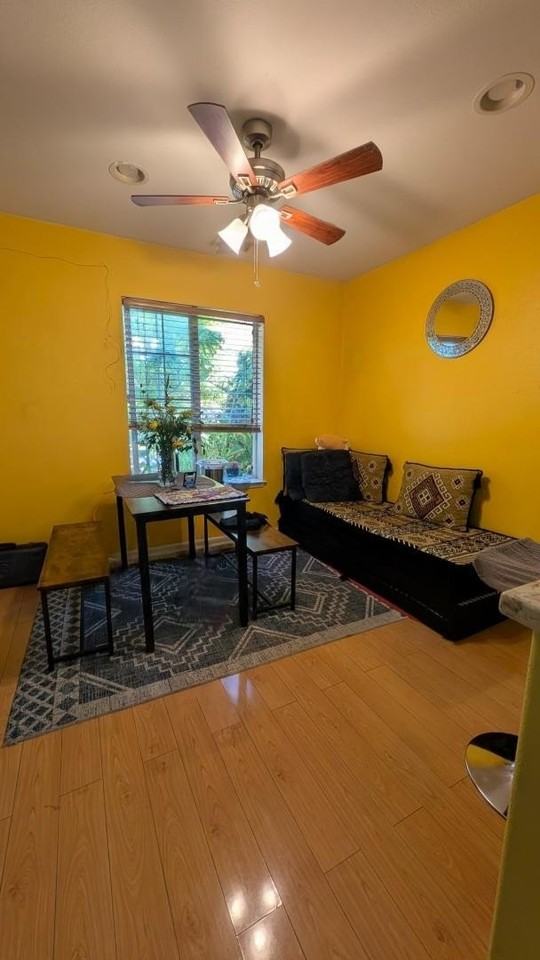 4292 Delacroix Ct - Photo 3 of 7