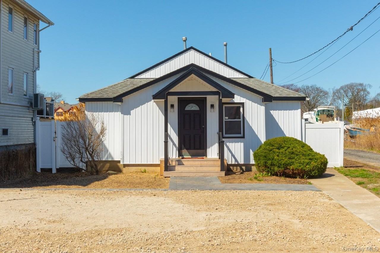56 Riverdale Ave