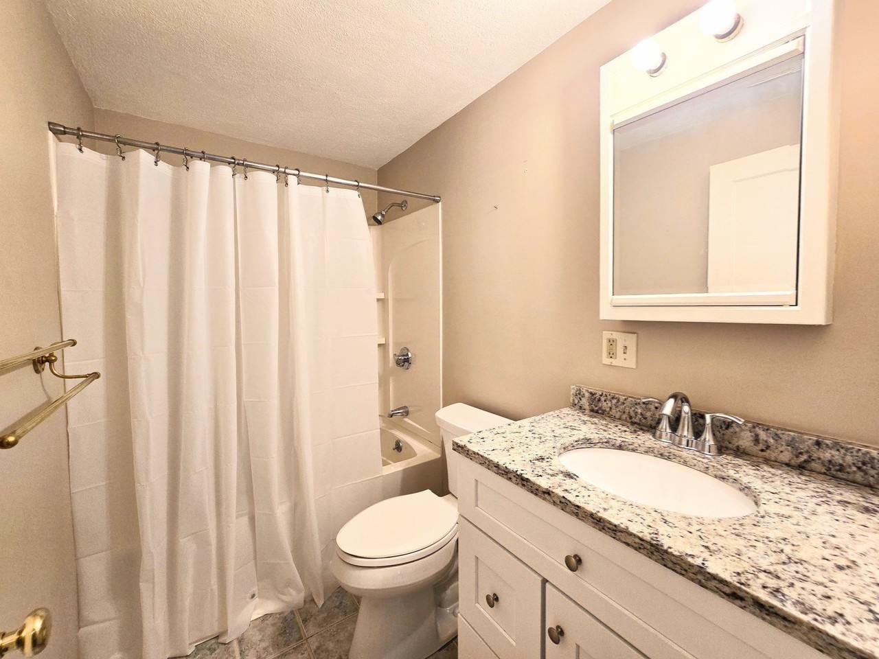35 Swanson Ct #32D - Photo 7 of 14