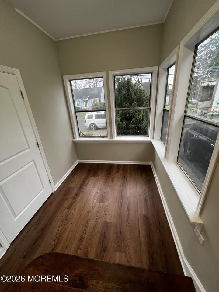 80 South St #B - Photo 3 of 12