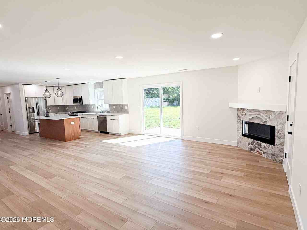 18 Arlyn Dr - Photo 6 of 43