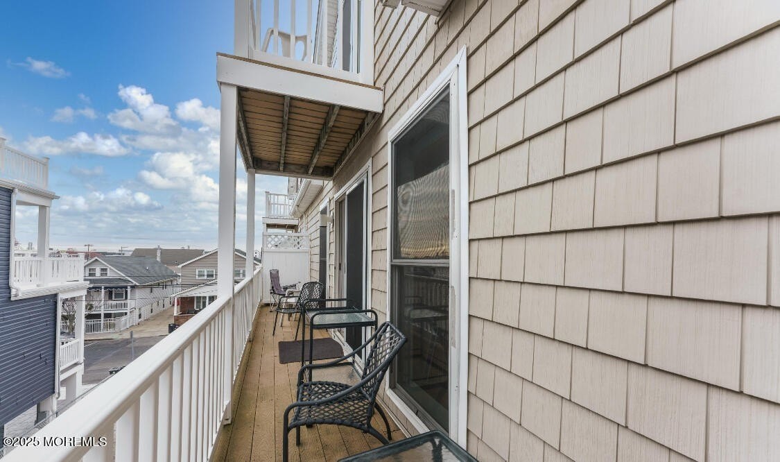 32 Webster Ave #5 - Photo 4 of 15