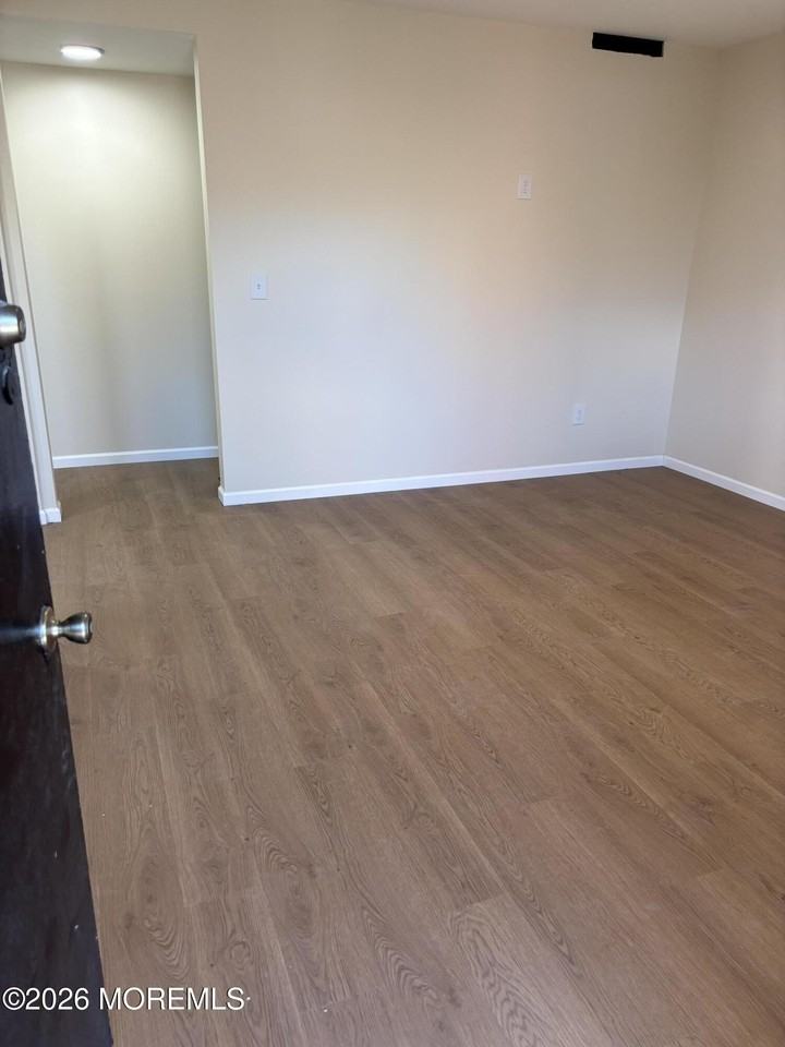 30 Main St #5 - Photo 4 of 6