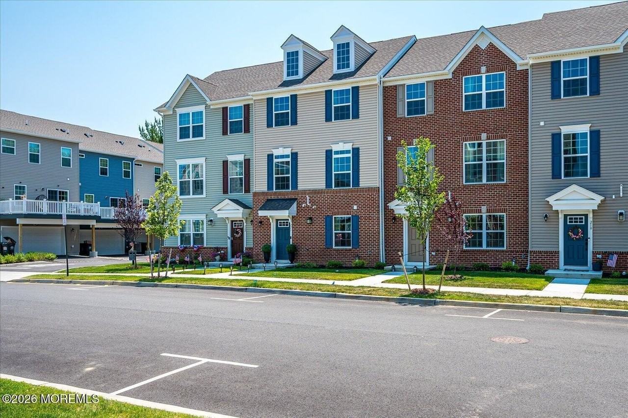 220 Anchor Way #3820 - Photo 2 of 50