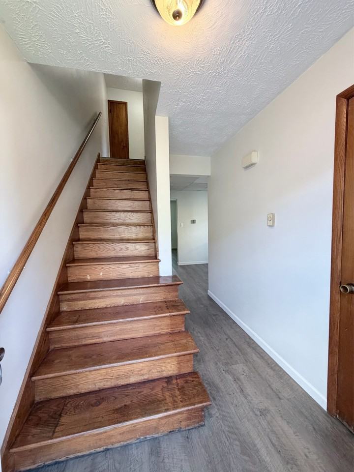 2910 Fernwood Ave #4 - Photo 7 of 12