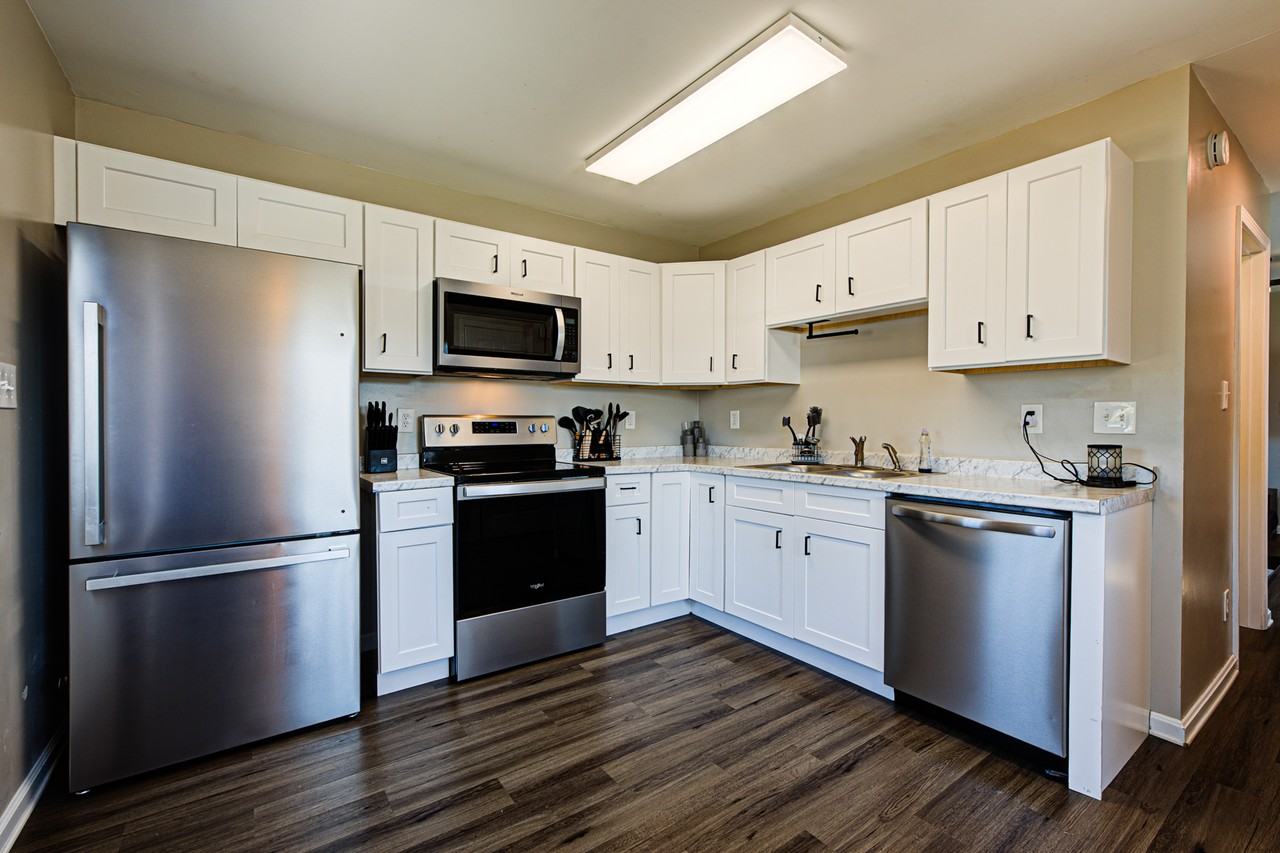 126 Deerfield Ct #1 - Photo 6 of 25