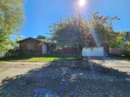 featured image of 1476 En Casa Villa Dr #1