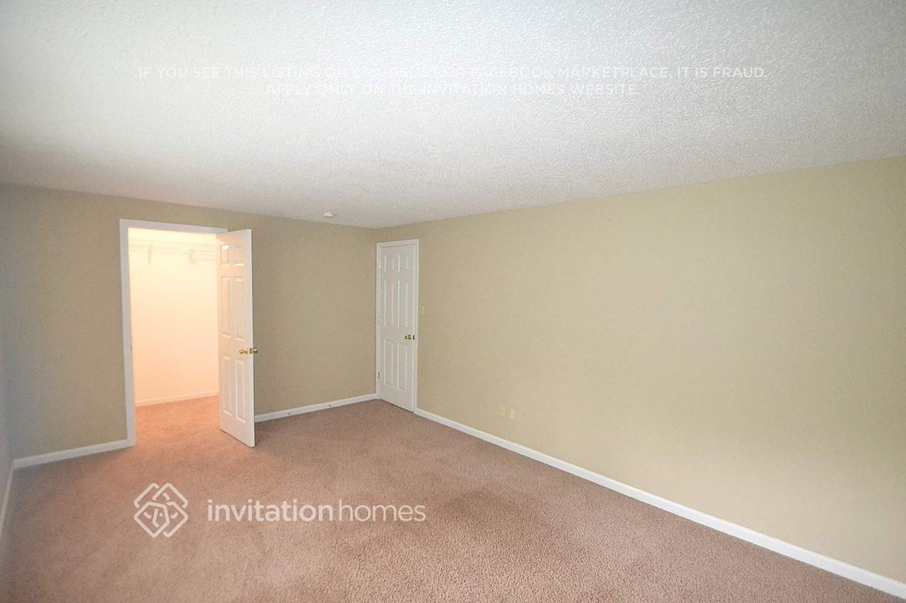 7241 Connan Ln - Photo 7 of 10