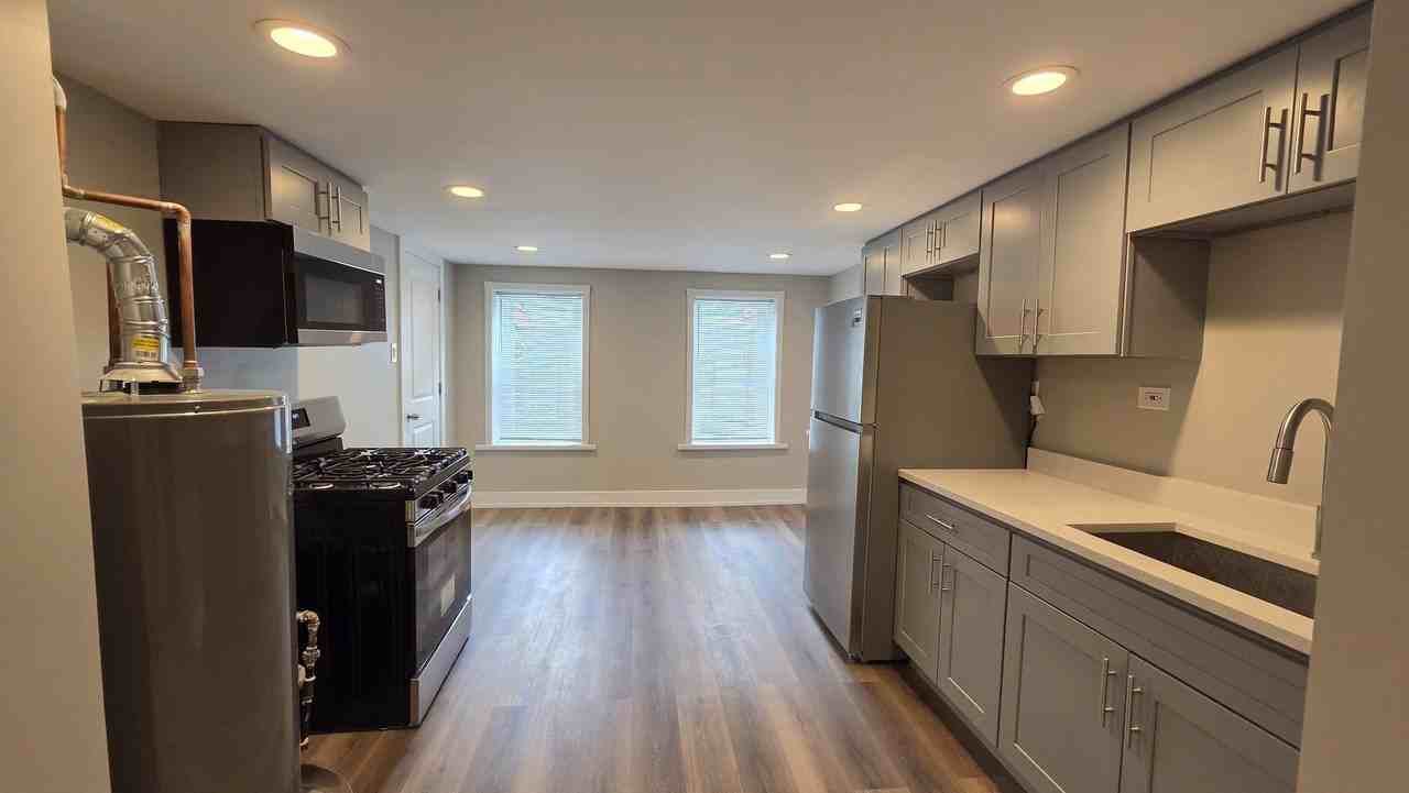 2235 W 21st Pl #B - Photo 7 of 13