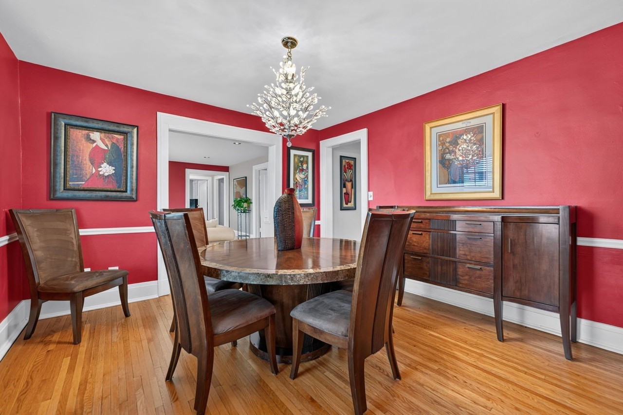 51 N Williams St - Photo 3 of 26