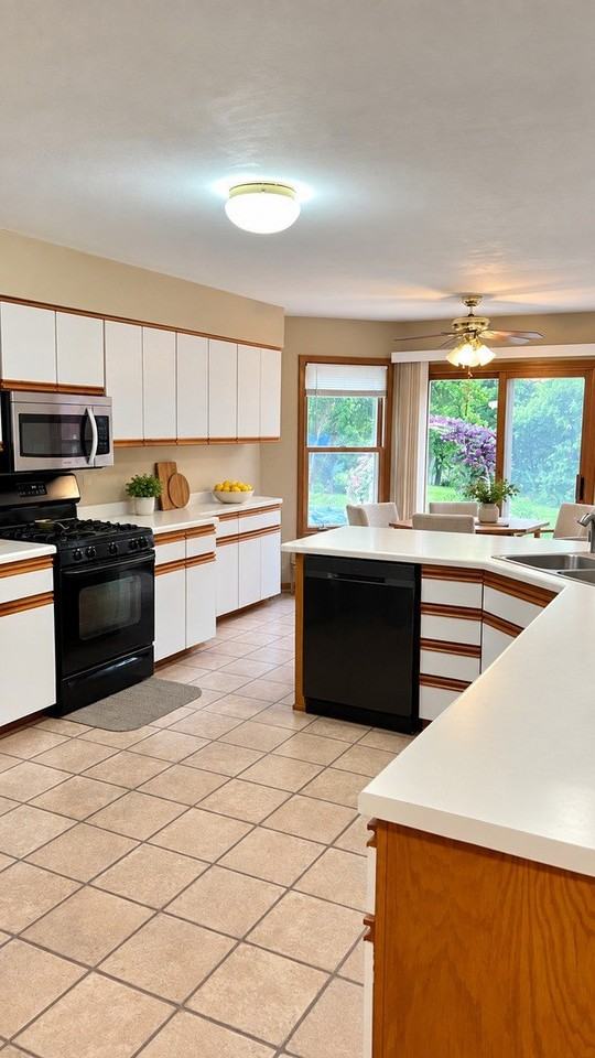 2460 Otter Creek Ln - Photo 4 of 16