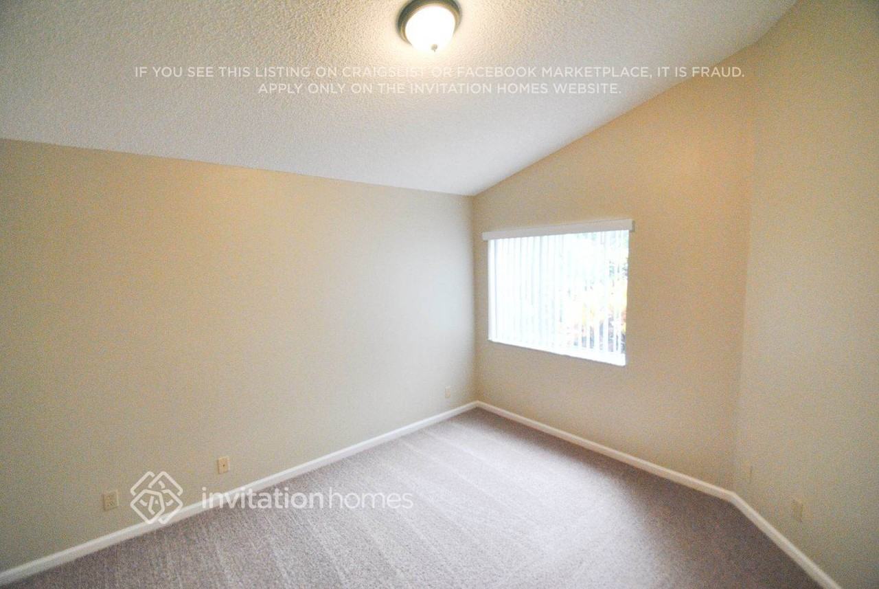 670 W Clearbrook Cir - Photo 7 of 12