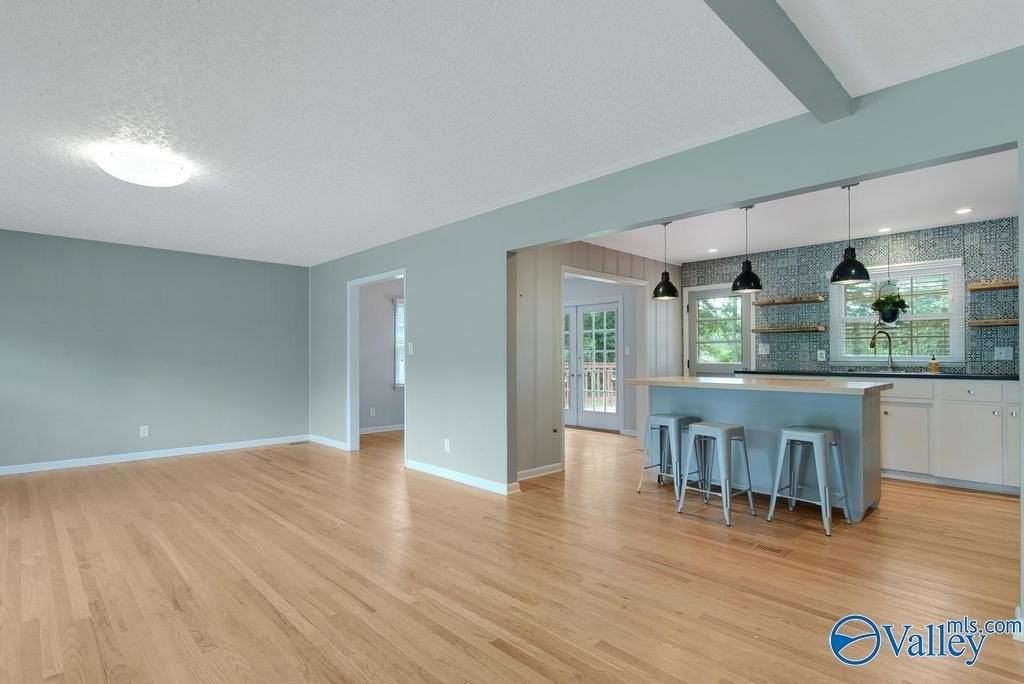 405 Meadow View Dr Se - Photo 4 of 28