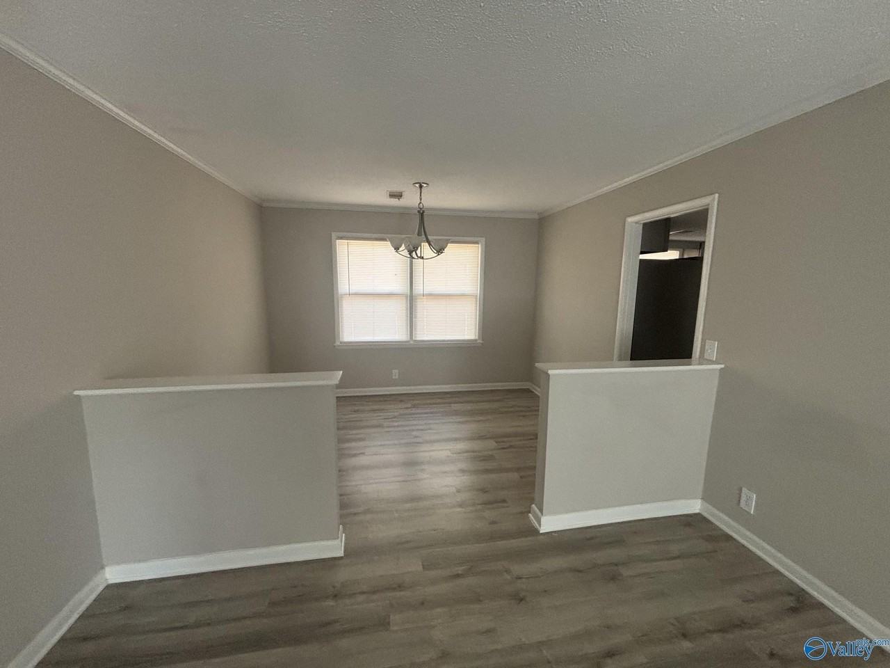 2519 Excalibur Dr Se - Photo 6 of 28