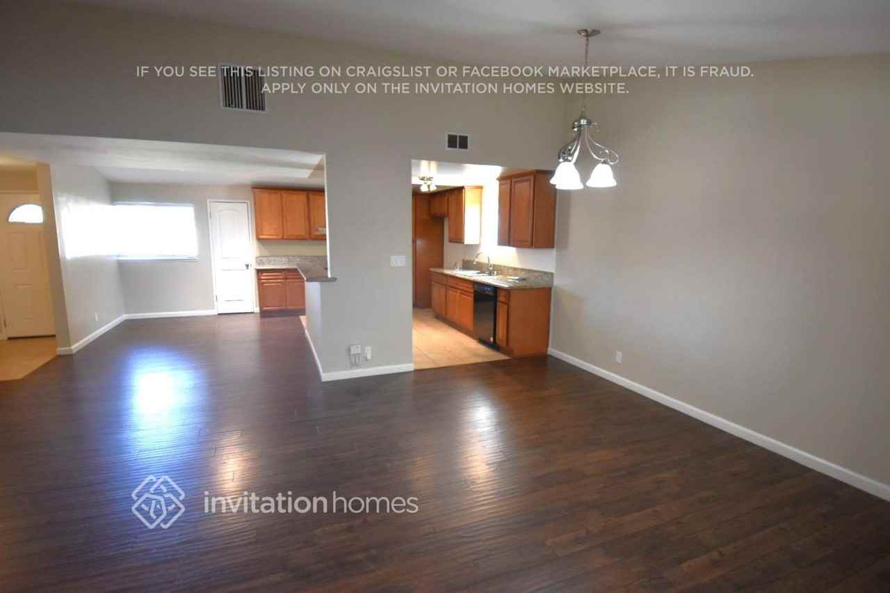16058 Jersey St - Photo 2 of 8