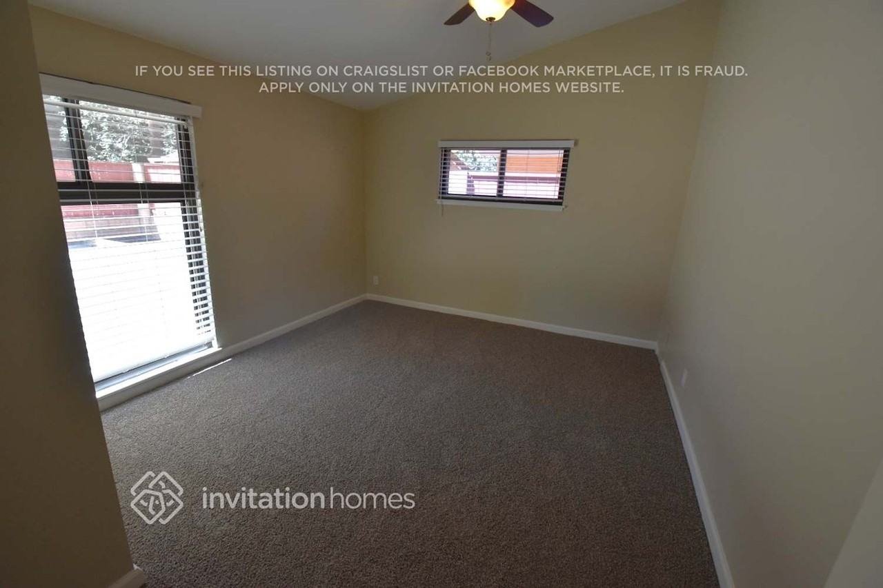 16058 Jersey St - Photo 4 of 8