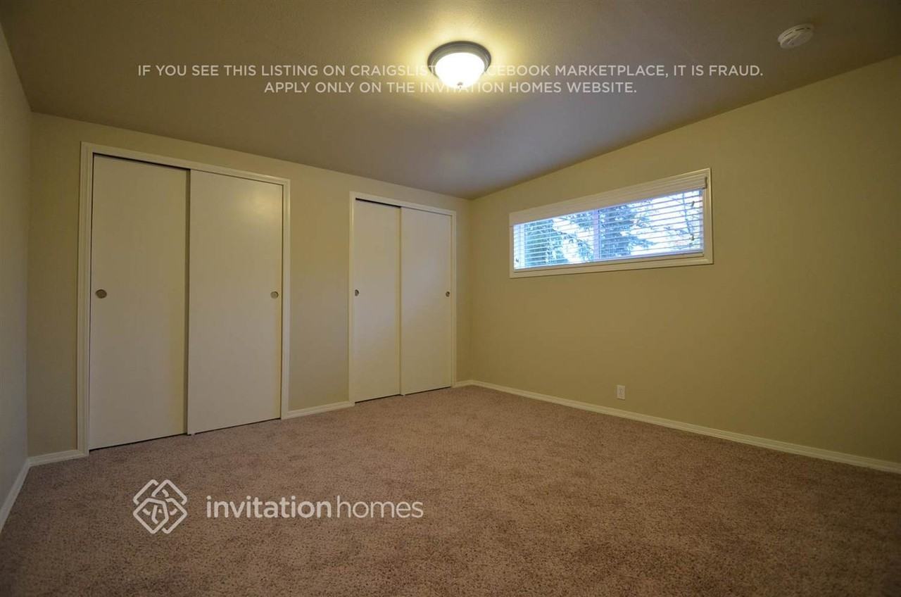 20825 58th Pl W - Photo 5 of 9