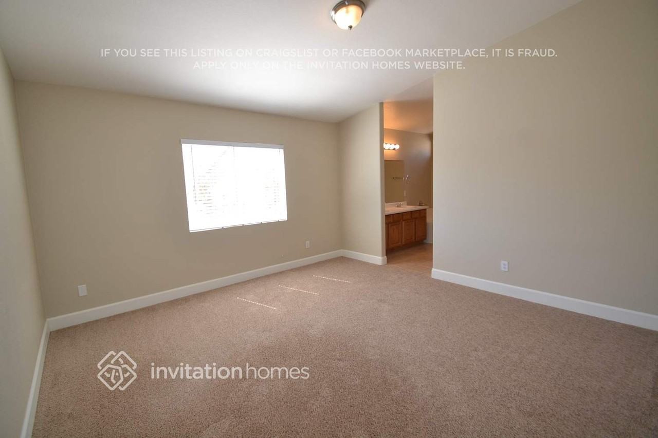 2709 Brill St - Photo 5 of 10