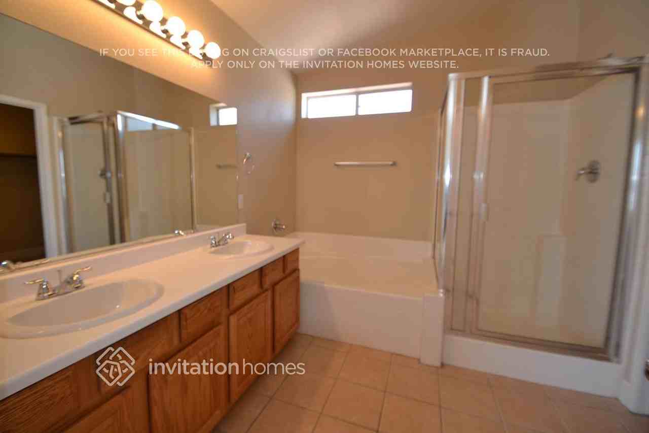 2709 Brill St - Photo 7 of 10
