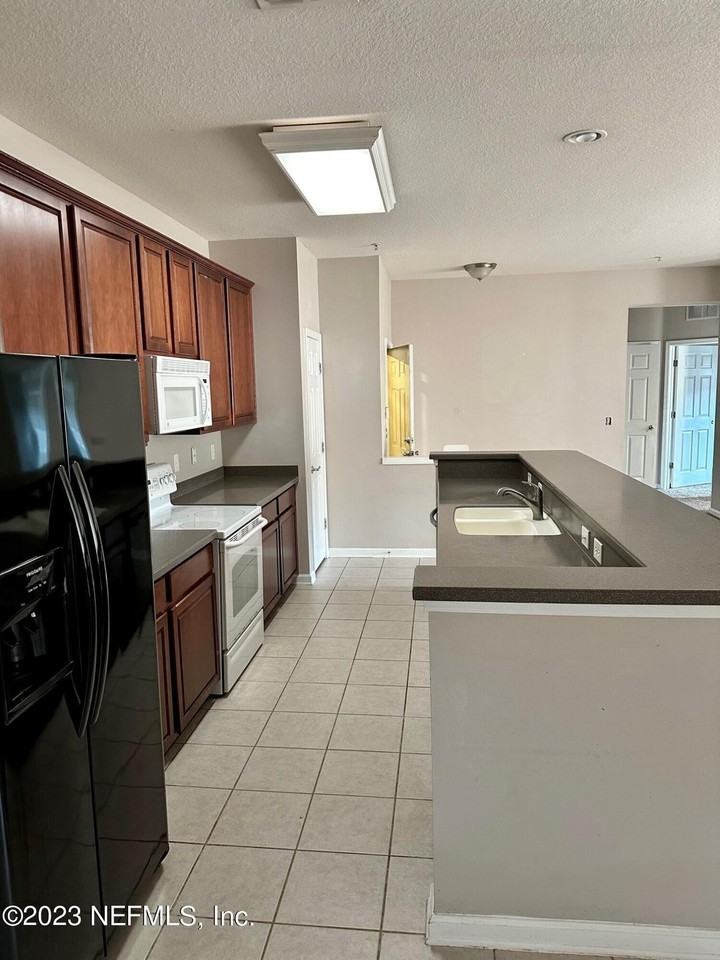 13364 Beach Blvd #820 - Photo 4 of 14