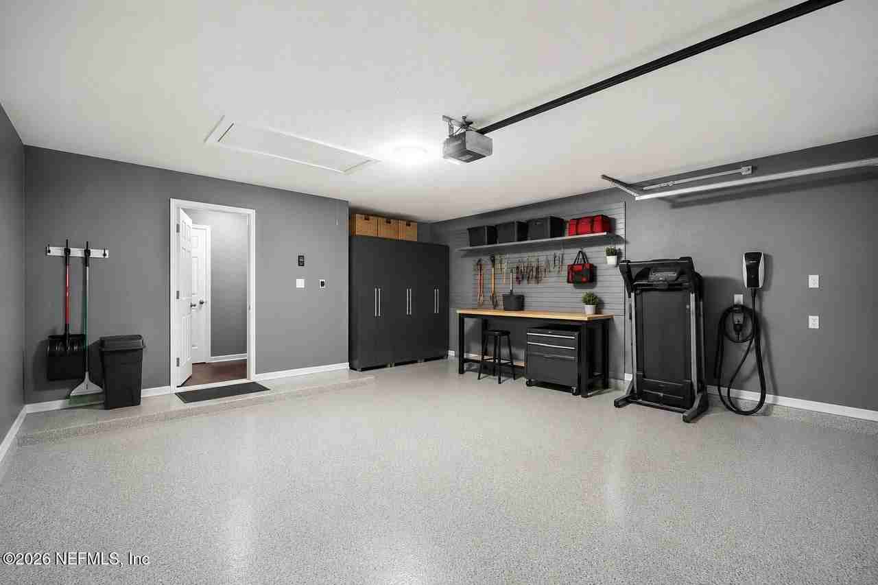 832 Heritage Lakes Dr - Photo 5 of 10