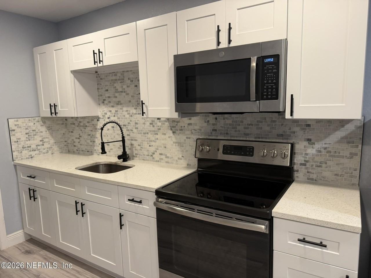 420 Auburn Dr - Photo 3 of 22