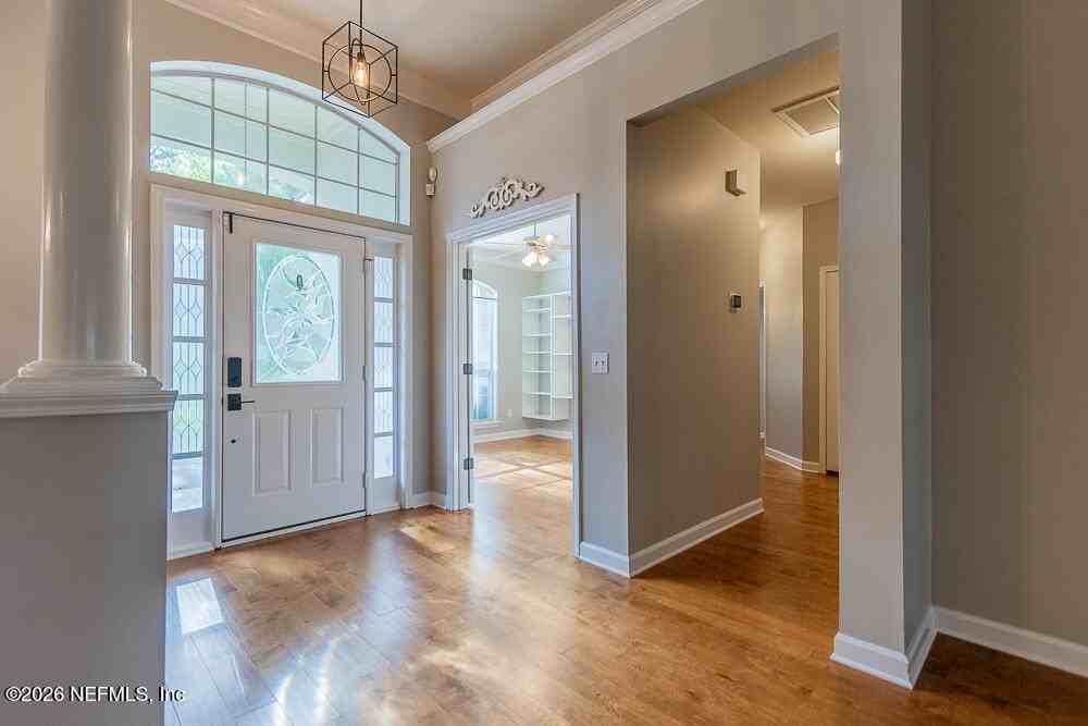 11889 Clearwater Oaks Dr W - Photo 5 of 48