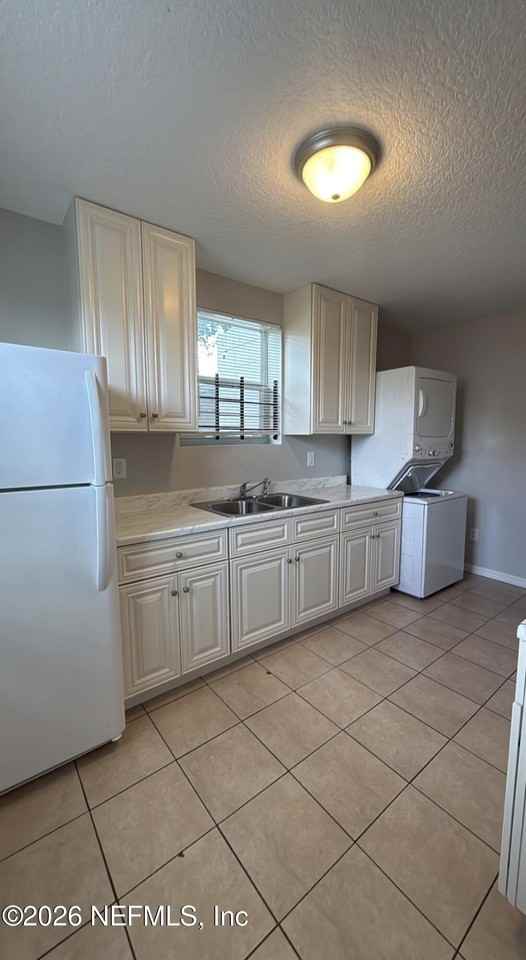1709 Dot St - Photo 7 of 17