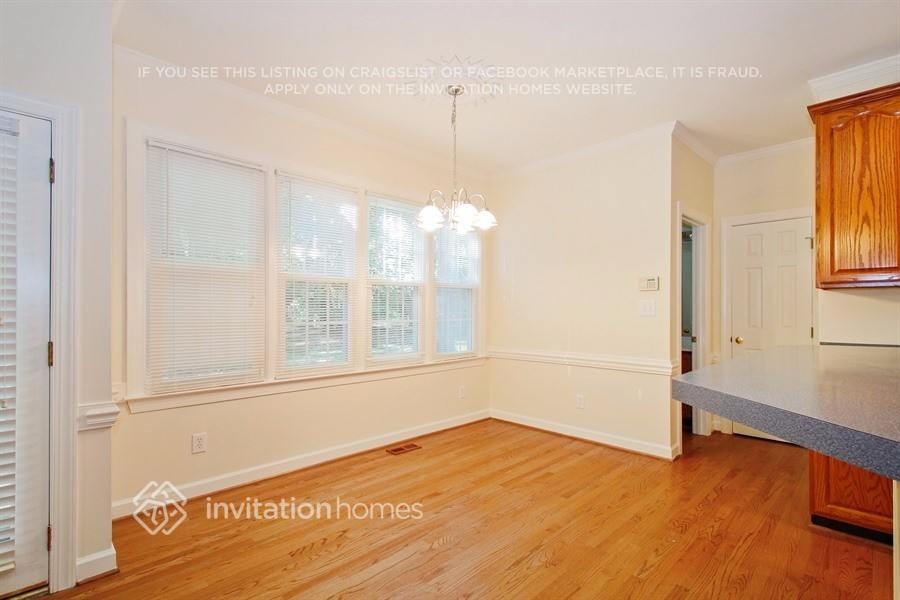 1209 Riverbirch Dr - Photo 5 of 19
