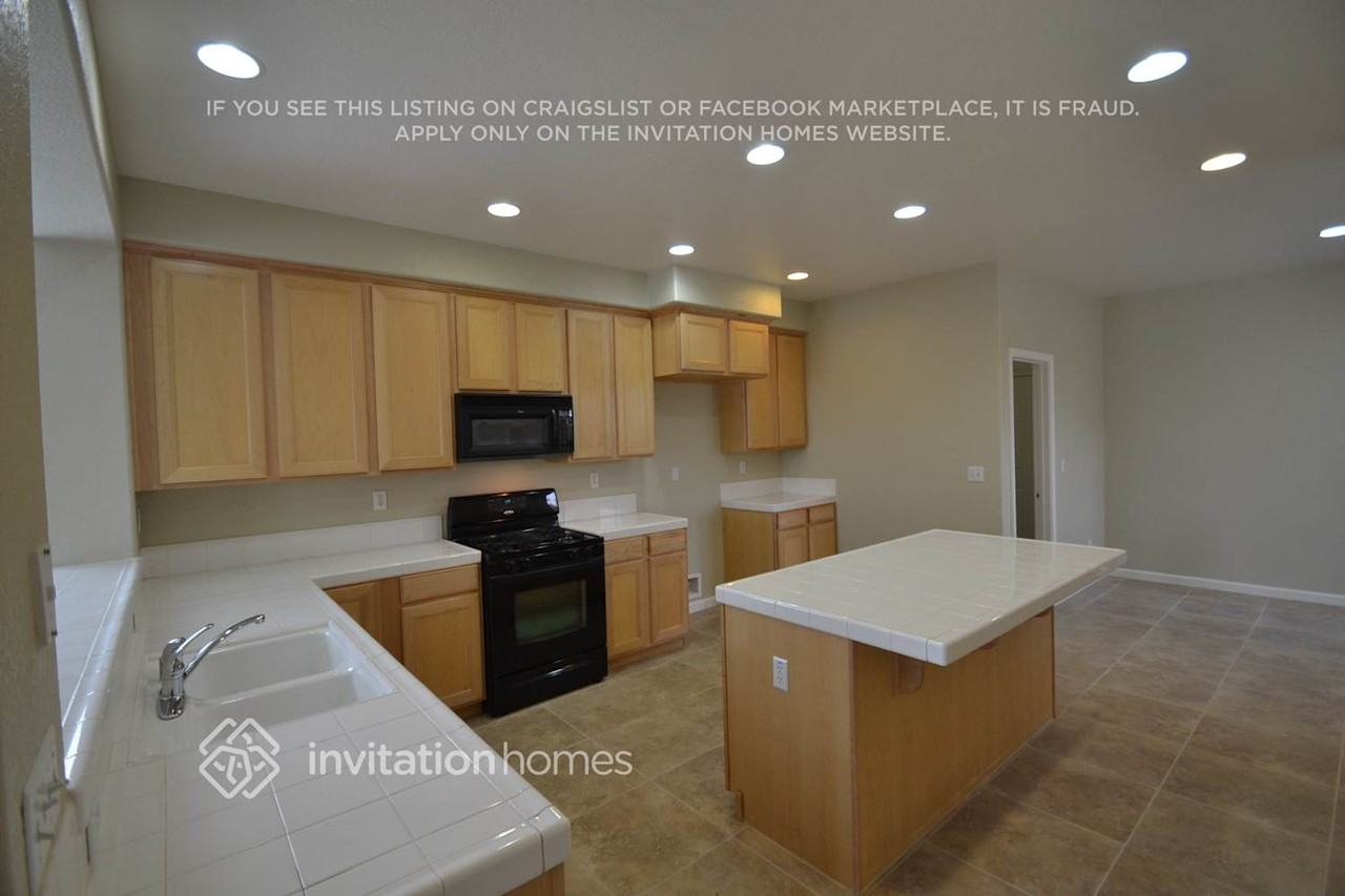 6804 Castro Verde Way - Photo 4 of 12